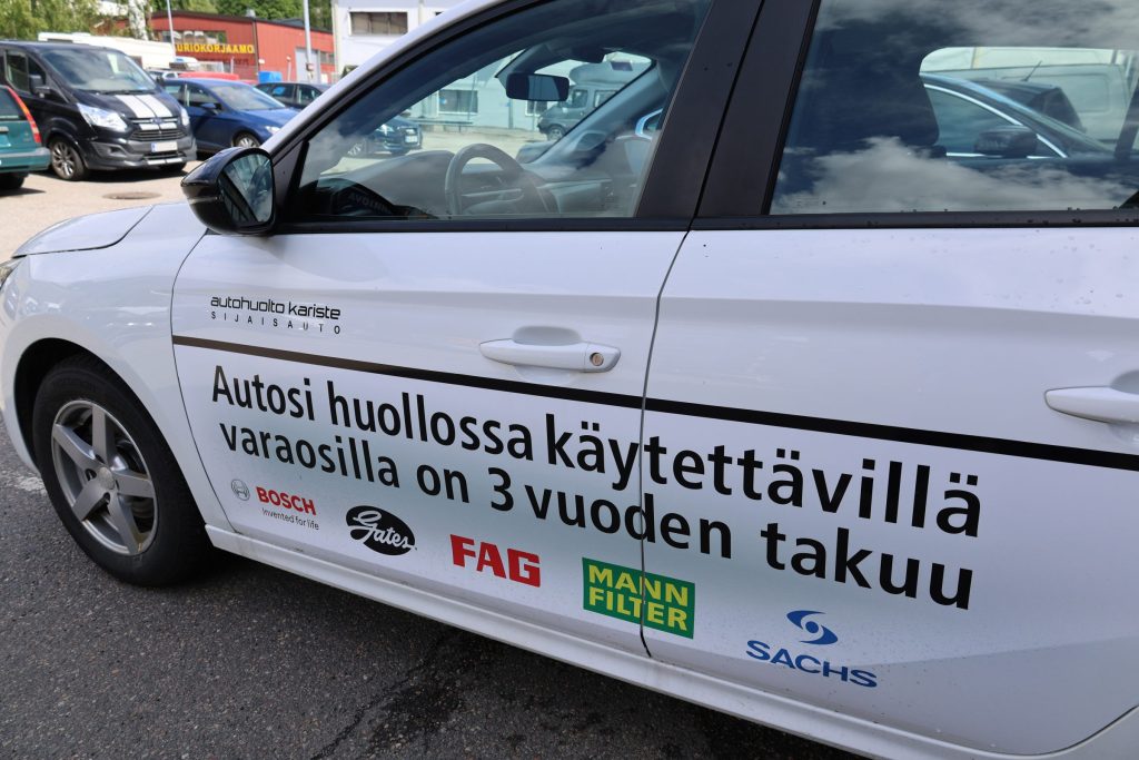 Sijaisauton kylki: varaosilla 3 vuoden takuu